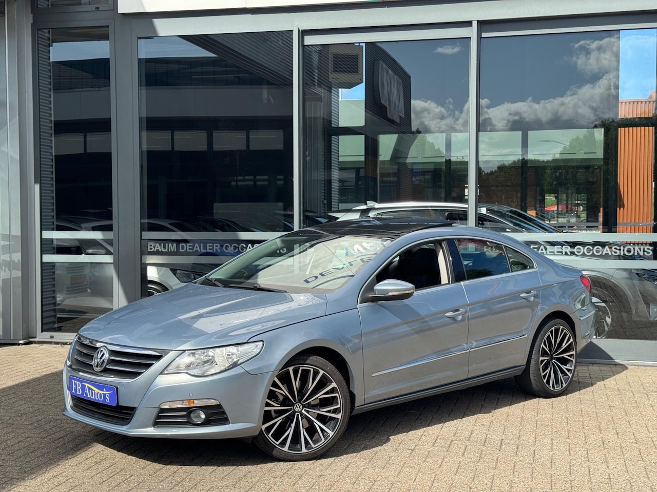 Volkswagen Passat CC - 1.8 TSI 4p. Airco Lmv Navi Cruise Schuifkanteldak - AutoWereld.nl