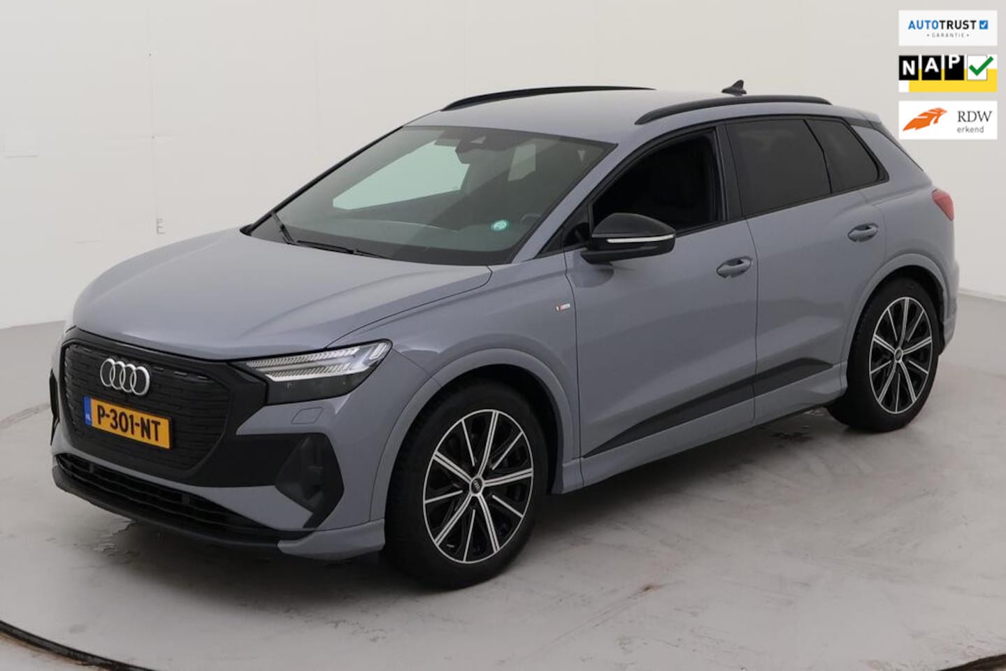 Audi Q4 e-tron - 40 S-LINE Competition 77kWh RS-ZETELS l MATRIX l SONOS l CAMERA l KEYLESS l TREKHAAK l ORG - AutoWereld.nl