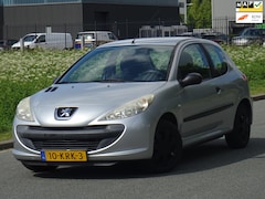 Peugeot 206 - 1.1 XR 2DE EIGENAAR 92DKM/NAP/ELEKRAM/APK