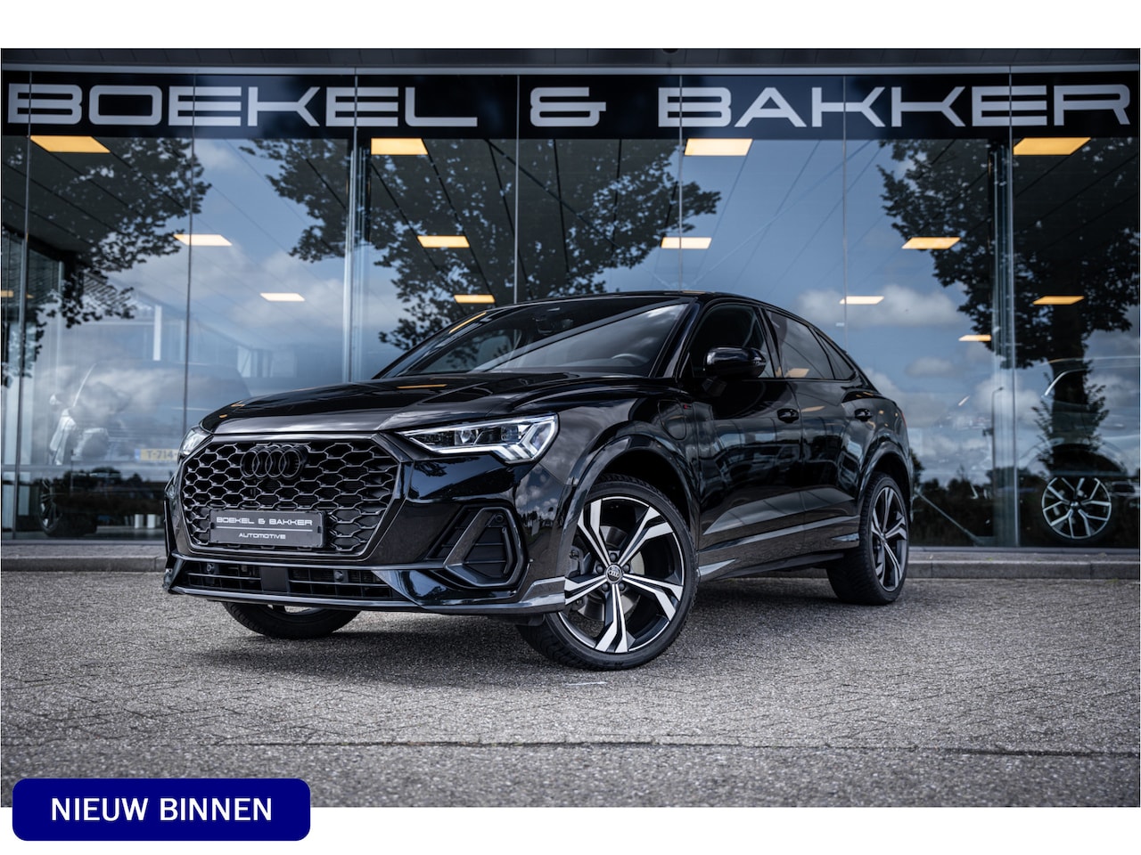 Audi Q3 Sportback - 45 TFSI e S Edition ** 20inch ** Camera ** Keyless - AutoWereld.nl