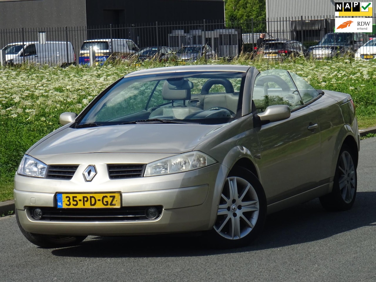 Renault Mégane coupé cabriolet - 2.0-16V Privilège PANO/LEER - AutoWereld.nl