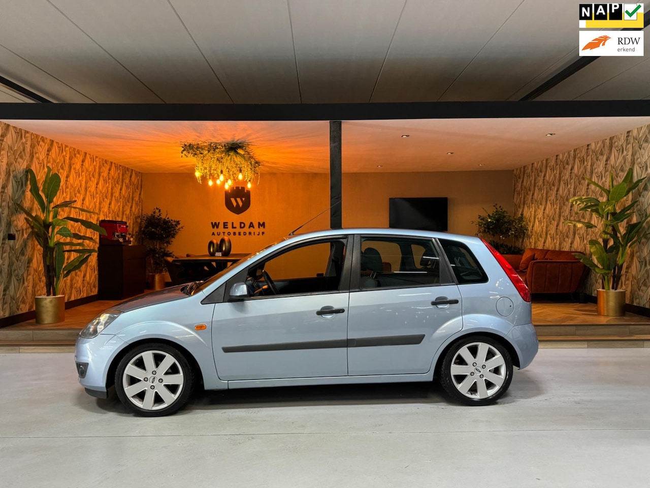 Ford Fiesta - 1.6-16V Futura Trekhaak NAP Cruise Airco Elek Ramen Nieuwe APK Rijklaar - AutoWereld.nl