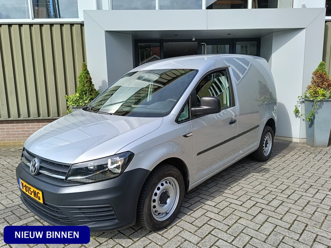 Volkswagen Caddy - 2.0 TDI L1H1 BMT Trendline | Airco | Apple carplay | Trekhaak | - AutoWereld.nl