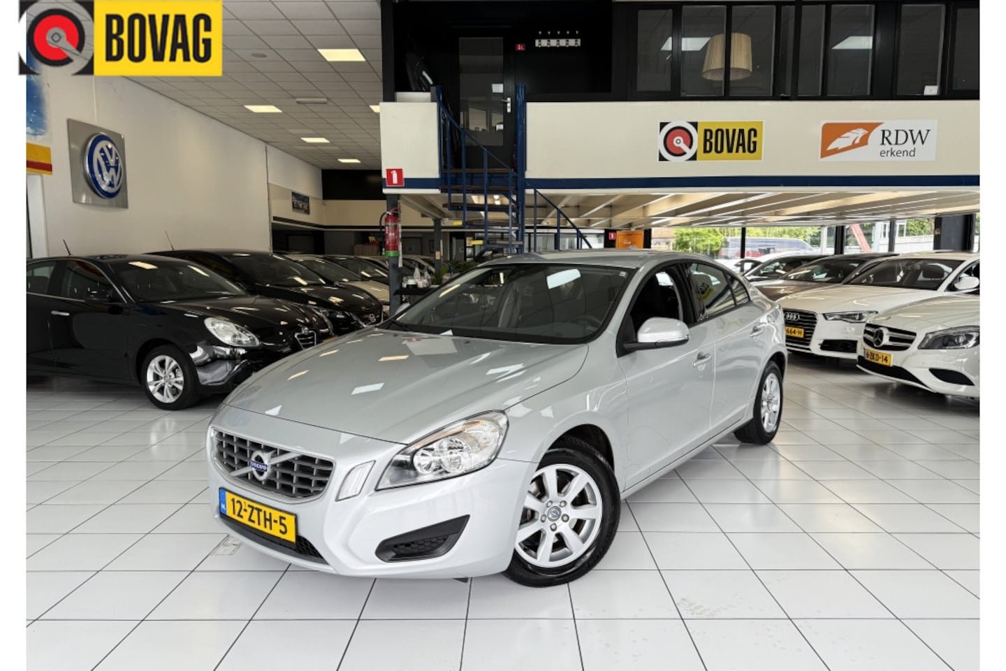 Volvo S60 - 1.6 T3 Kinetic Bovag Garantie - AutoWereld.nl