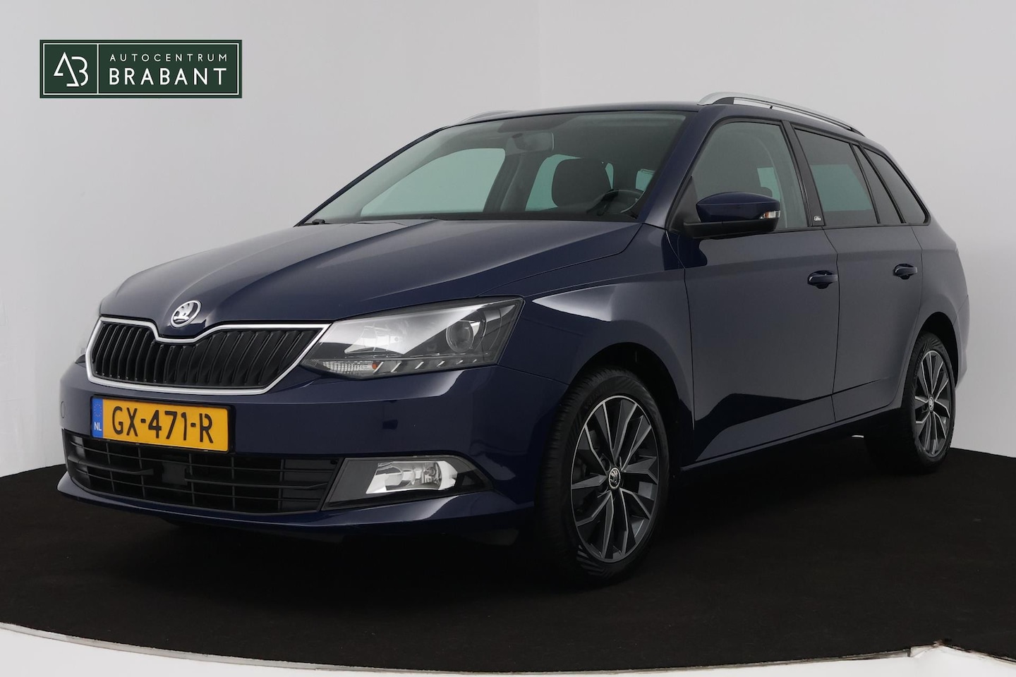 Skoda Fabia Combi - 1.2 TSI Edition (TREKHAAK, CRUISE CONTROL, STOELVERWARMING, CARPLAY, PARKEERSENSOREN) - AutoWereld.nl