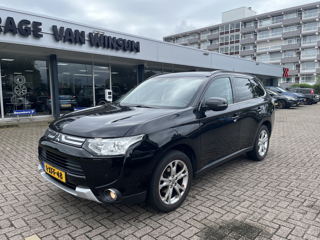 Mitsubishi Outlander - 2.0 Intense+ Lmv Pdc Acamea Cruise Navi Clima Nap - AutoWereld.nl