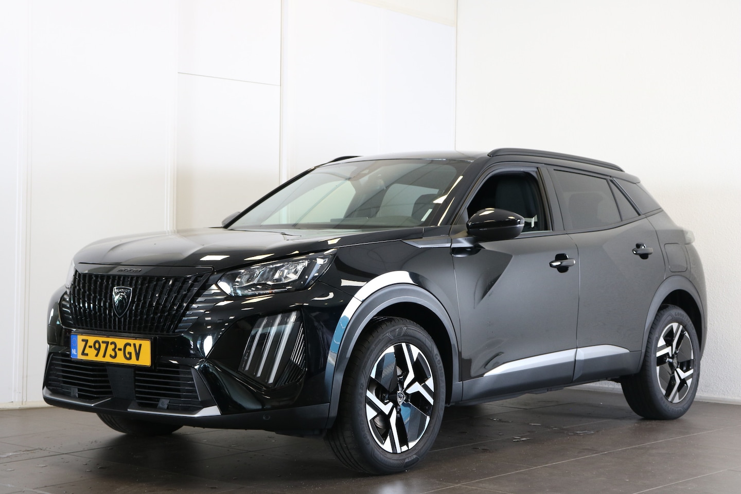 Peugeot 2008 - 1.2 PureTech 100 Allure | Navi | Camera | Ad. Cruise control | DAB | Parkeersensoren V+ A - AutoWereld.nl