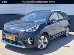 Kia e-Niro - DynamicLine 64 kWh Navigatie, Nieuw geleverd en dealeronderhouden, 1e eign. Climate contro