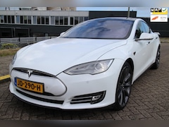 Tesla Model S - 60 Base