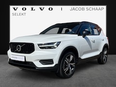 Volvo XC40 - T2 R-Design Automaat / Crystal White / 19" 5 Spaaks / Park Assist Line / Adaptieve Cruise