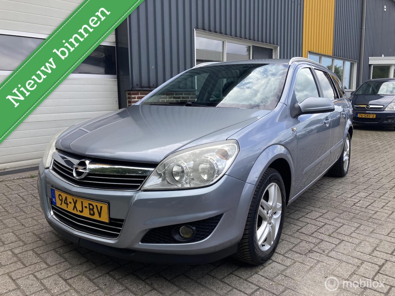 Opel Astra Wagon - 1.6 Temptation TREKHAAK! - AutoWereld.nl
