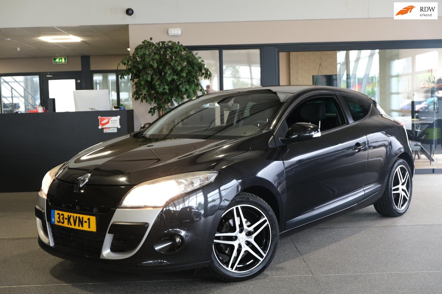 Renault Mégane Coupé - 2.0 Expression Pano Cruise - AutoWereld.nl
