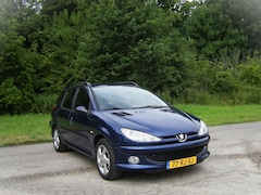Peugeot 206 SW - 1.6-16V XS . Airco . Trekhaak . Elec ramen . enz