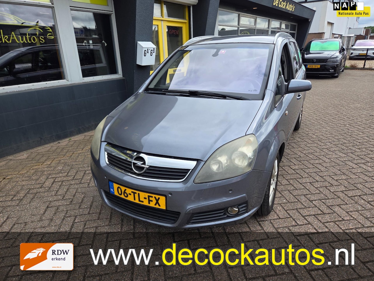 Opel Zafira - 1.8 Cosmo 1.8 Cosmo - AutoWereld.nl