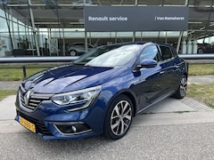 Renault Mégane - 1.3 TCe Bose 140PK / Camera / Groot scherm / Aut. Parkeren / Clima / Cruise /