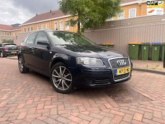 Audi A3 Sportback - 1.4 TFSI Attraction Business