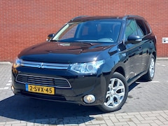 Mitsubishi Outlander - 2.0 PHEV 4WD Automaat 5P Instyle+ Panoramadak/Leer