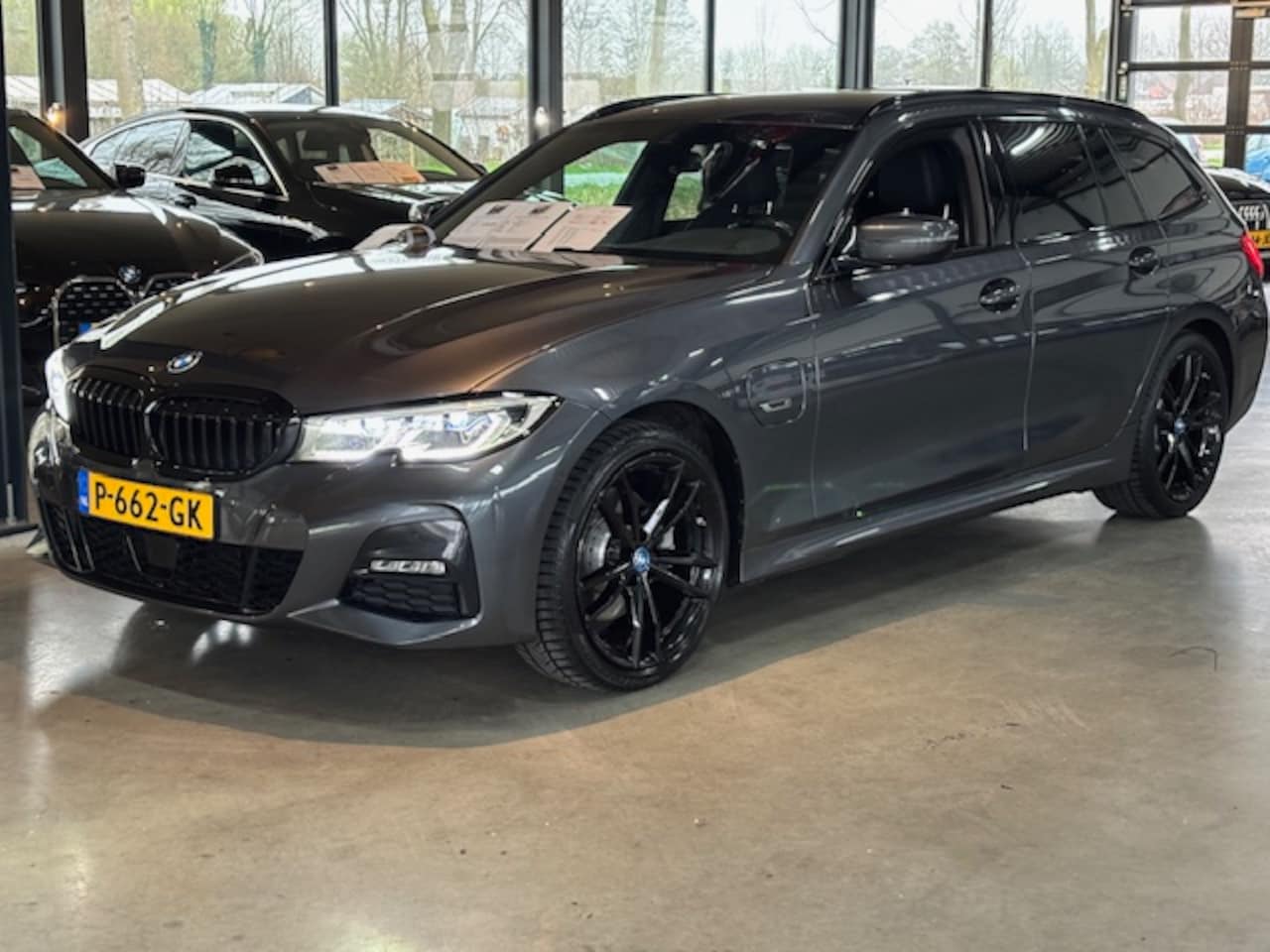 BMW 3-serie Touring - (g21) 320e 238pk Aut M-sport 50Jahre B. Edit.plus - AutoWereld.nl