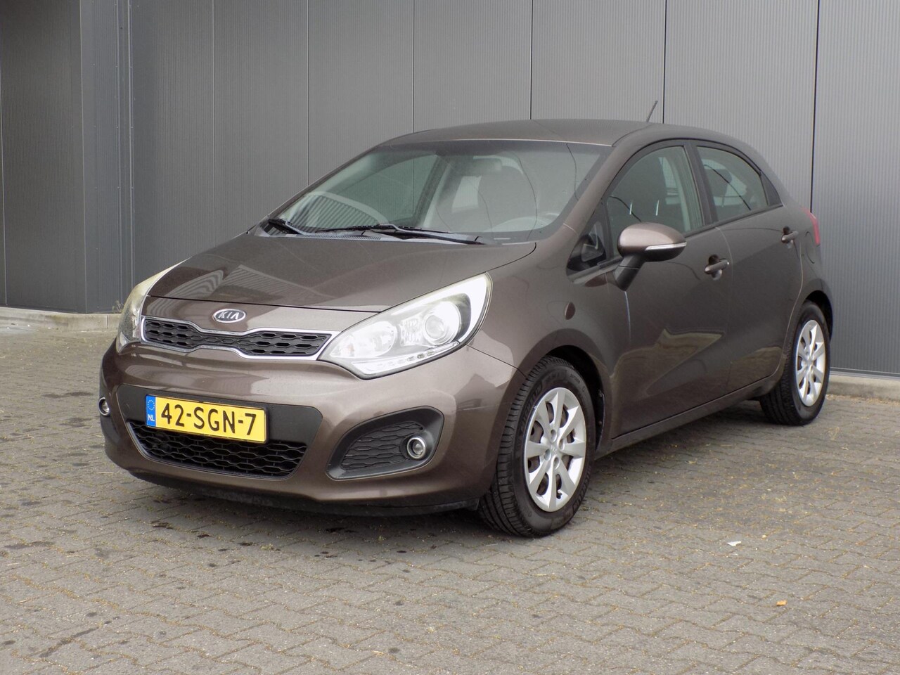 Kia Rio - 1.2 CVVT Super Pack Xenon - AutoWereld.nl