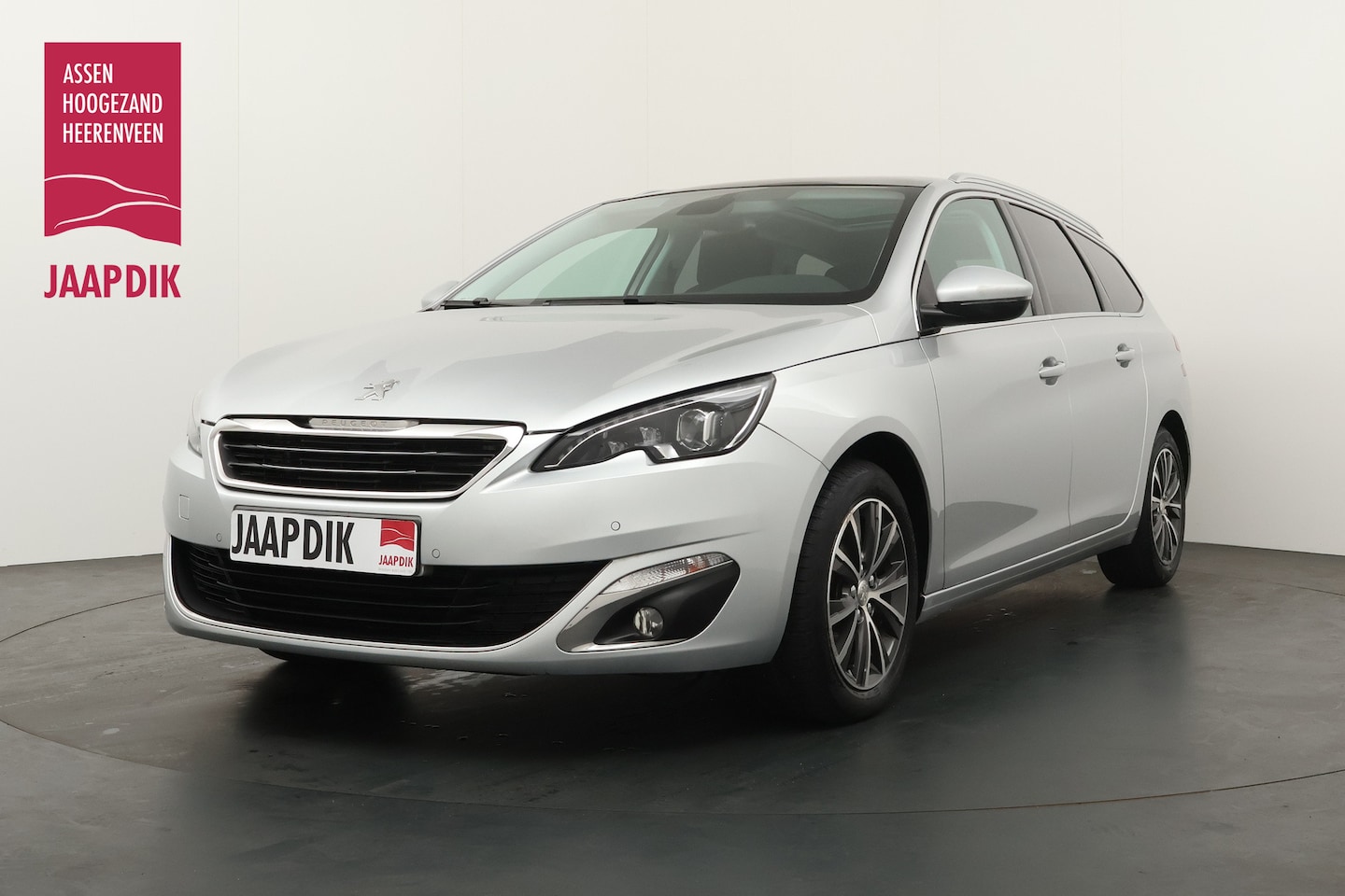 Peugeot 308 SW - BWJ 2016 1.2T 131 PK BL Premium AUTOMAAT / NWE APK / PANORAMADAK / CLIMA / NAVI / CRUISE / - AutoWereld.nl