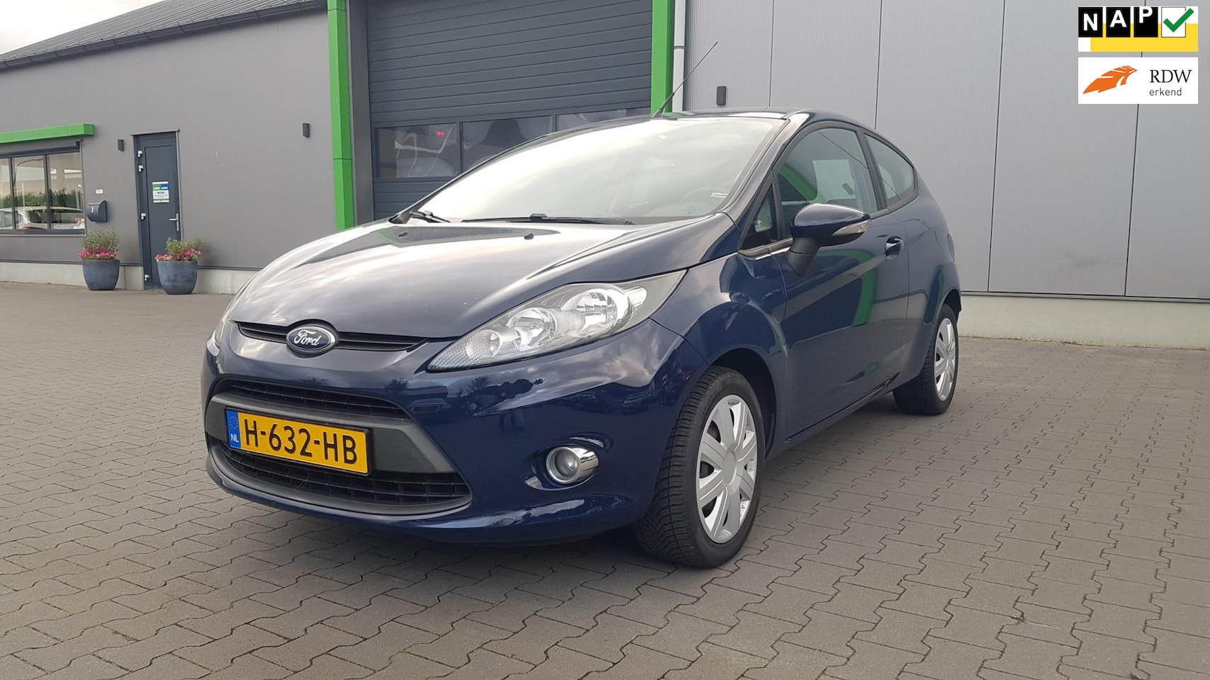 Ford Fiesta - 1.25 Trend in zeer nette staat!! Goed onderhouden Airco Nieuwe banden Rijdt en schakelt ze - AutoWereld.nl