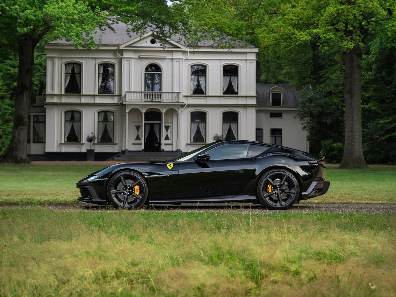 Ferrari 12Cilindri - 6.5 V12 | Full Carbon | Atelier | Full PPF | Airbrushed Shields - AutoWereld.nl
