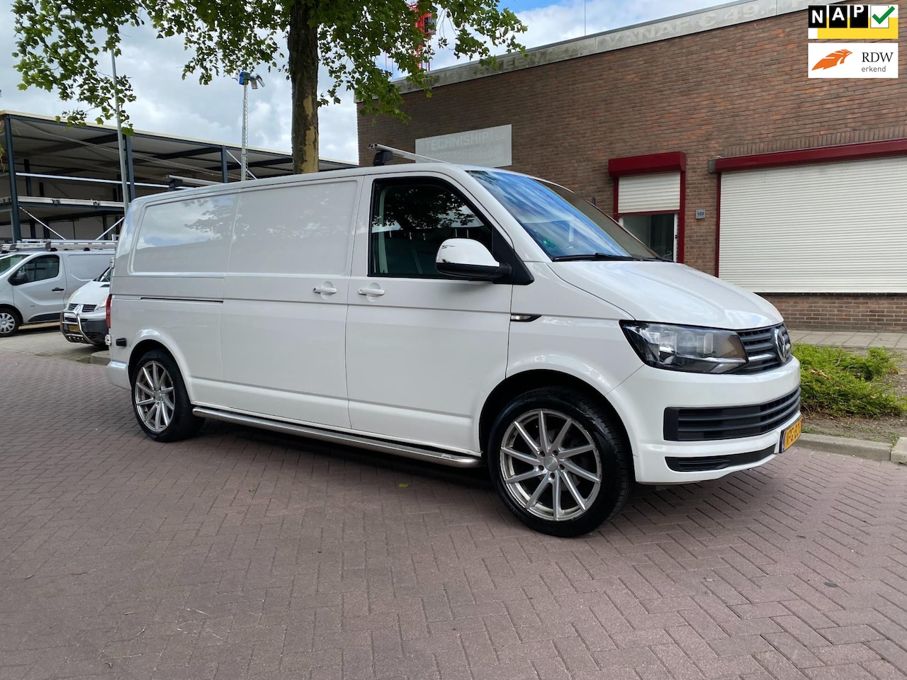 Volkswagen Transporter - 2.0 TDI L2H1 * 2016 * Euro5 * Airco/Clima * 103KW=140PK * PDC * APK 5-3-2026 * Airbag * El - AutoWereld.nl