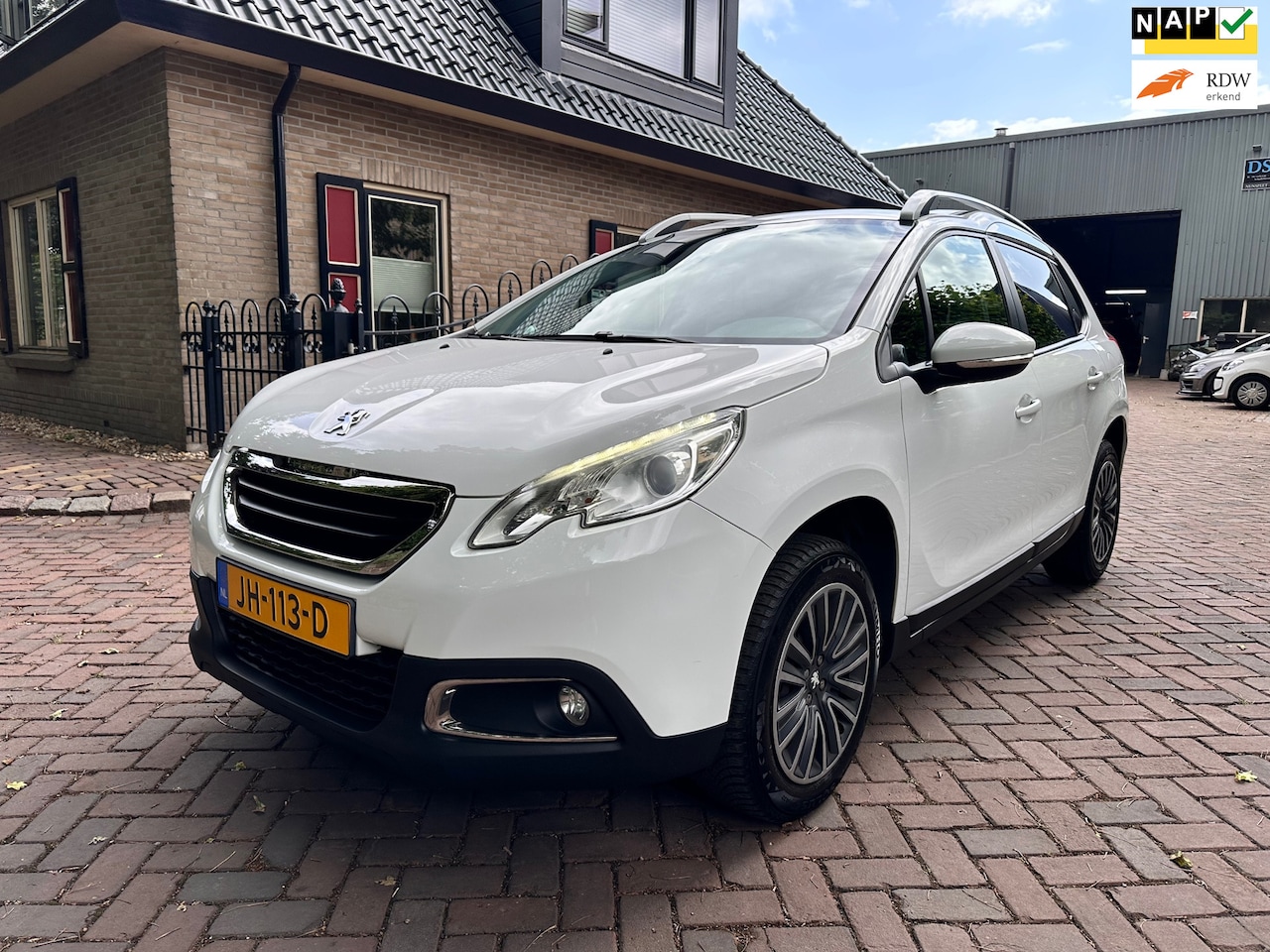 Peugeot 2008 - 1.2 PureTech Active 1.2 PureTech Active - AutoWereld.nl