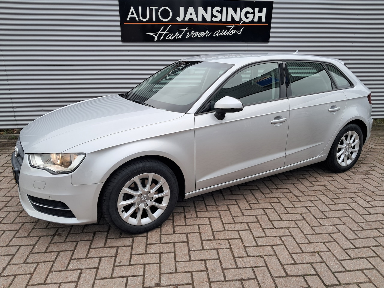 Audi A3 Sportback - met 1500 kg Trekgewicht! 1.4 TFSI CoD Ambition Pro Line Automaat | Clima | PDC | Navigatie - AutoWereld.nl
