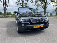 BMW X3 - 3.0si Executive- VELE OPTIES- PANAROMA DAK- AUTOMAAT