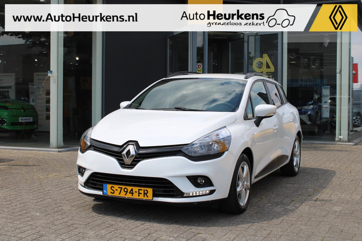 Renault Clio Estate - Tce 90 Life l 1e-eigenaar l Volledige onderhoudshistorie l AIRCO l RADIO l CRUISE CONTROL - AutoWereld.nl