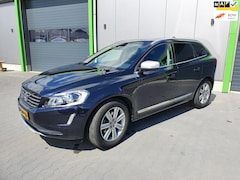 Volvo XC60 - 2.0 T5 Polar+ Full Options Trekhaak 2400 kg trekvermogen, volleder, zeer netjes en nieuwe