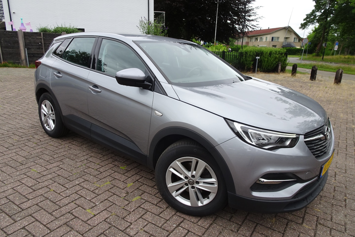 Opel Grandland X - 1.2 Turbo Edition 130 pk * AIRCO * LMV * PDC * Trekhaak * - AutoWereld.nl