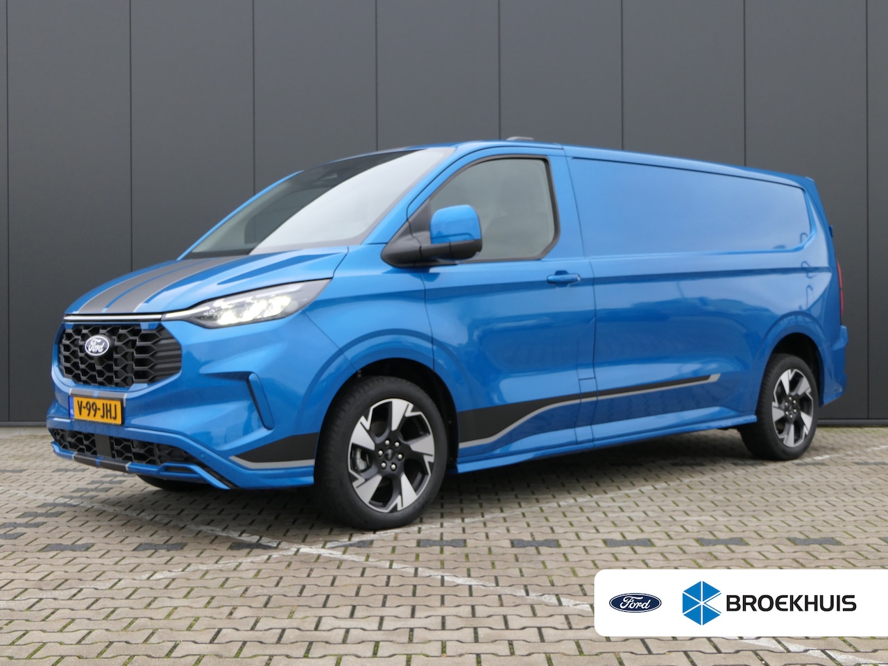 Ford Transit Custom - 300 2.0 TDCI 170pk Automaat L2H1 Sport | B&O | Wegklapbare Trekhaak | Elektrische Stoel | - AutoWereld.nl