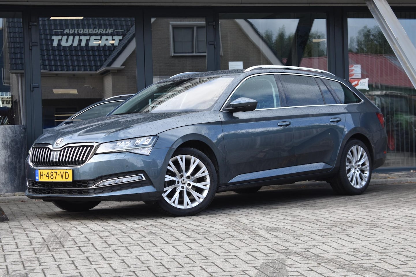 Skoda Superb Combi - 1.5 TSI ACT | TREKHAAK | VIRTUAL COCKPIT | CANTON | STOELVERWARMING | NAP | APPLE CARPLAY - AutoWereld.nl