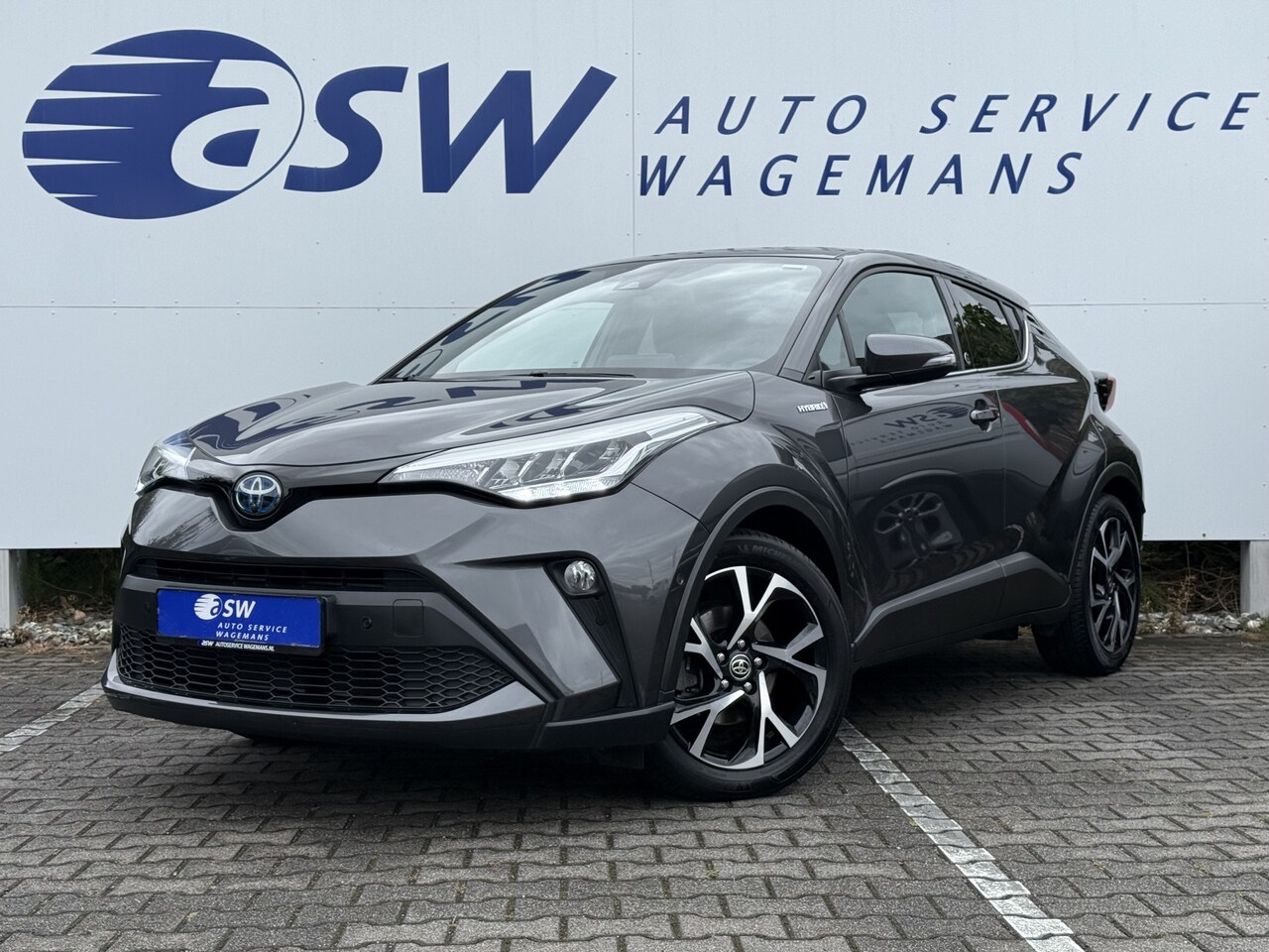 Toyota C-HR - 2.0 Hybrid Team D | CarPlay | Camera | ACC | LED | DAB+ | Keyless | 18 inch - AutoWereld.nl