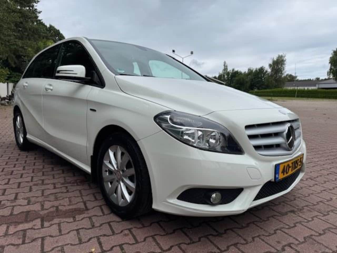 Mercedes-Benz B-klasse - 180 AUTOMAAT TREKHAAK/AIRCO/APK - AutoWereld.nl