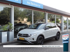Volkswagen T-Roc - 1.5 TSI Black Style DSG - Camera | ACC | Matrix LED | CarPlay | Park Assist | Elek. klep |