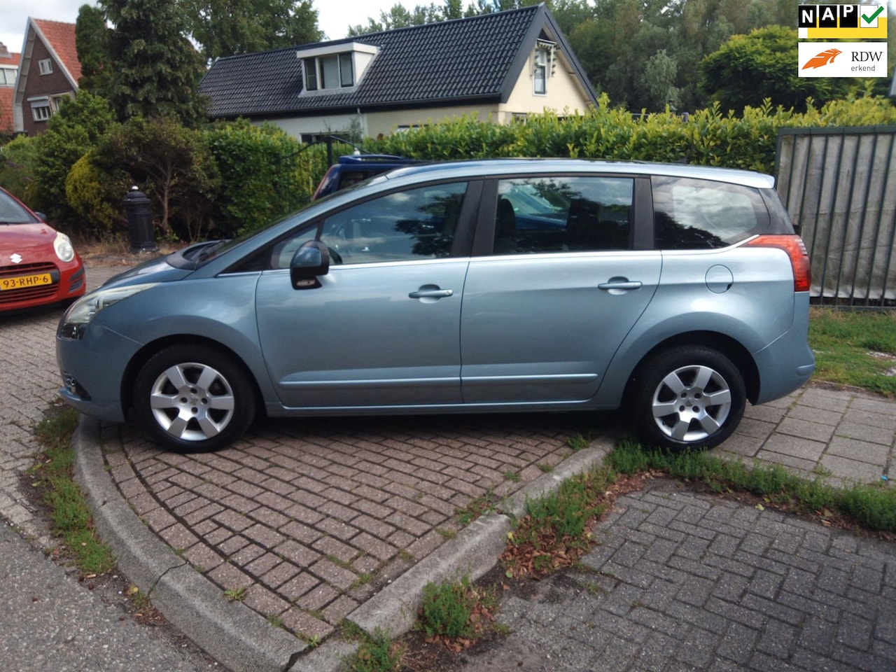 Peugeot 5008 - 1.6 VTi ST 7p. 1.6 VTi ST 7p. - AutoWereld.nl