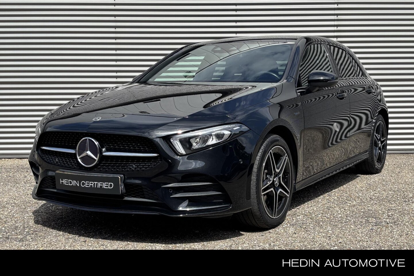 Mercedes-Benz A-klasse - 250 e Business Solution AMG Limited / Burmester Audio / Standverwarming / Stoelverwaming v - AutoWereld.nl