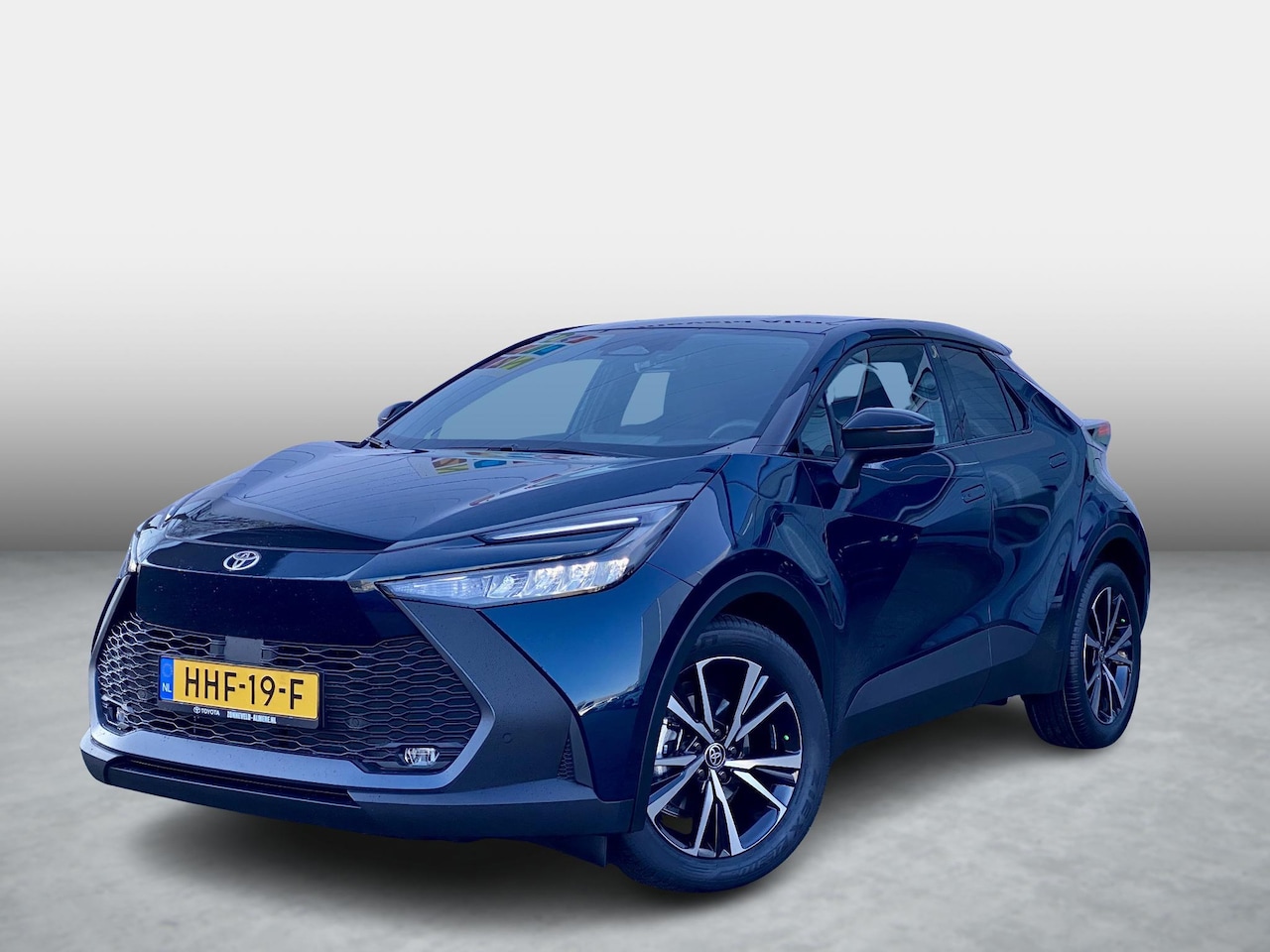 Toyota C-HR - 1.8 Hybrid 140 Dynamic Bi-tone (Midnight Teal/zwart dak) - AutoWereld.nl