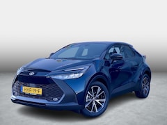 Toyota C-HR - 1.8 Hybrid 140 Dynamic Bi-tone (Midnight Teal/zwart dak)