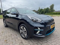 Kia e-Niro - DYNAMICLINE 64KWH 3FASE LADEN/THAAK/ACARPLAY/HLEER/FABREKSGARANTIE