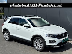 Volkswagen T-Roc - 1.5 TSI Sport P-dak LED ACC V-Cockpit Carplay NL-auto