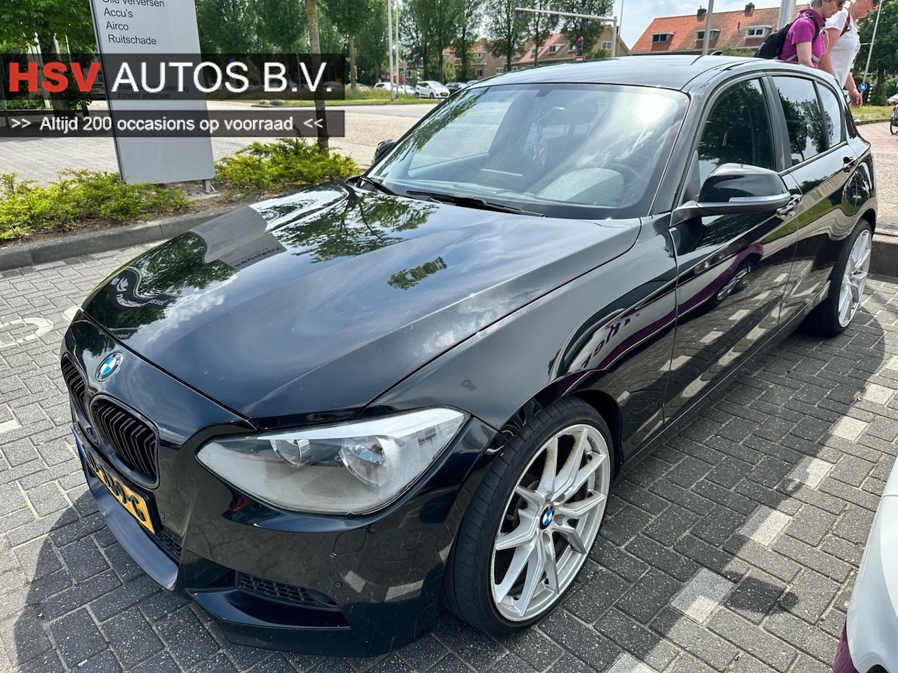 BMW 1-serie - 116d Business navi LM 4-deurs - AutoWereld.nl