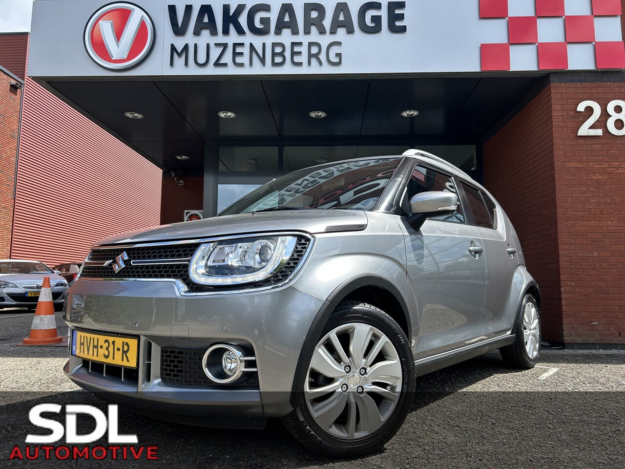 Suzuki Ignis - 1.2 Stijl // NAVI // CLIMA // CAMERA // CRUISE // PDC // STOELVERWARMING // - AutoWereld.nl