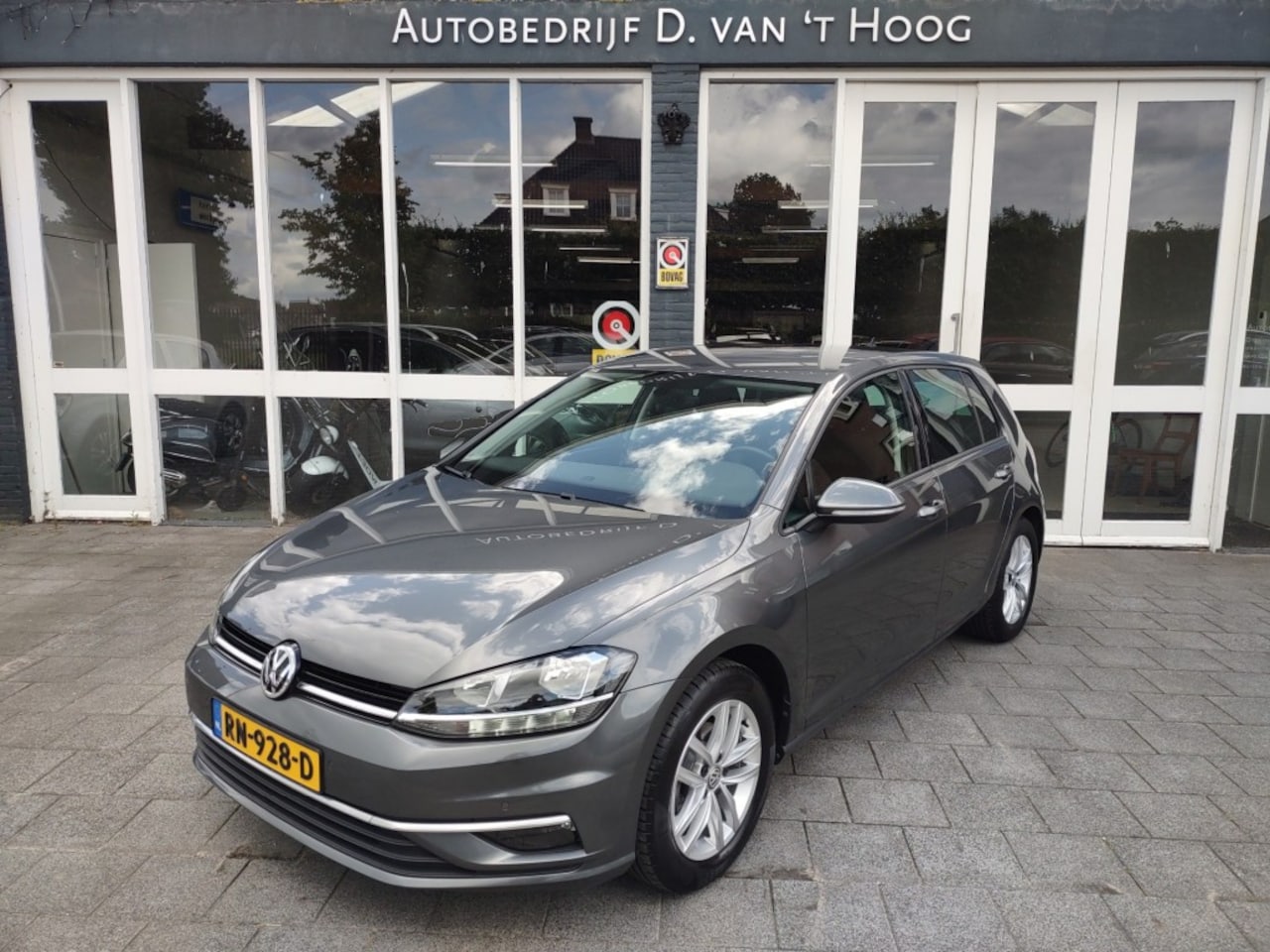 Volkswagen Golf - 1.0 TSI COMFORTLINE ERGO STOELEN - AutoWereld.nl