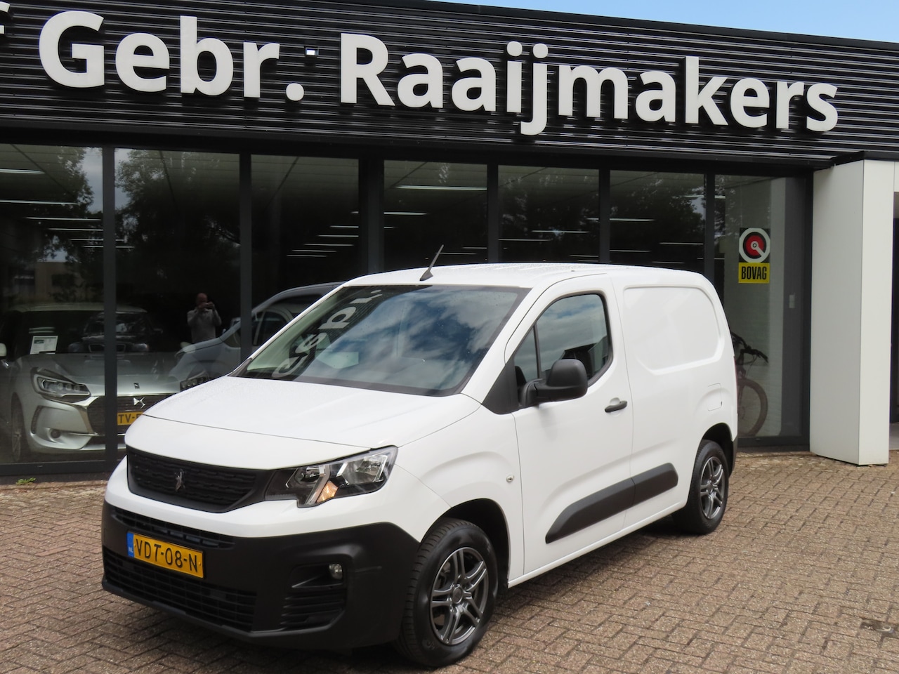 Peugeot Partner - 1.5 BlueHDI Premium*Navi*Airco* - AutoWereld.nl