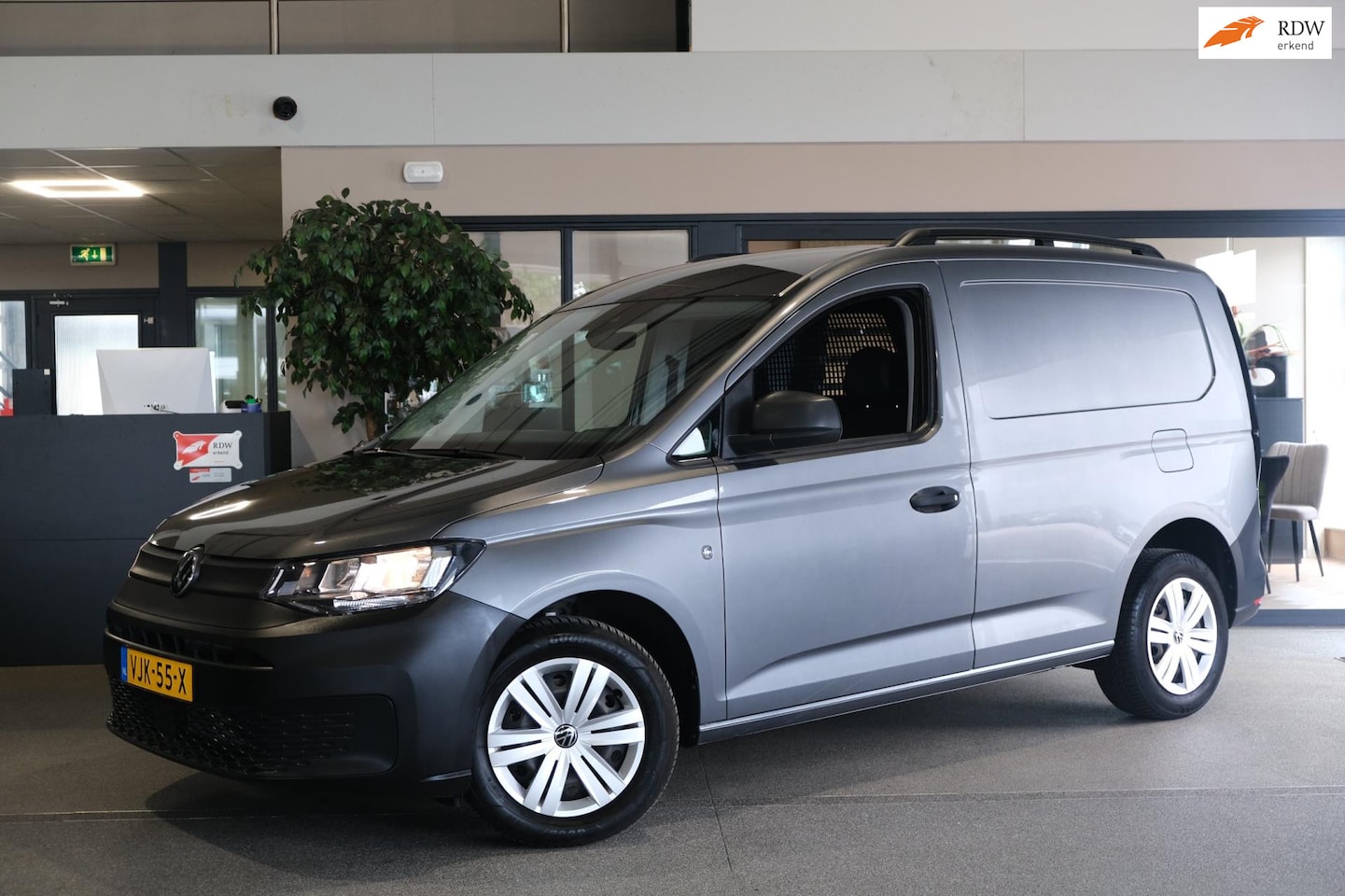 Volkswagen Caddy Cargo - 2.0 TDI Comfort € 18.950,- ex btw Cruise Trekhaak - AutoWereld.nl