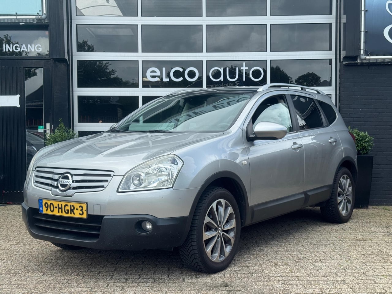 Nissan Qashqai+2 - 2.0 Optima 7P/ Panoramadak / Trekhaak - EXPORT - AutoWereld.nl